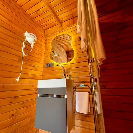 Campsite Bingidi Bungalov
