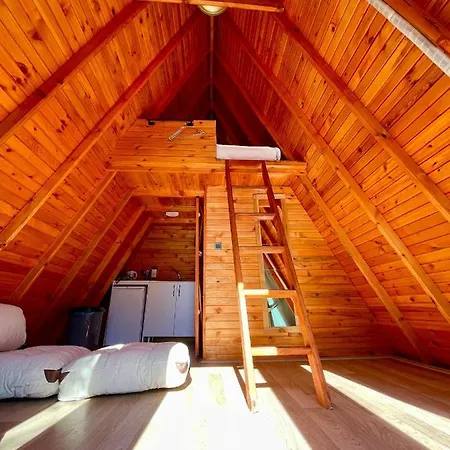 Kamp alanı Bıngıdı Bungalov Ayvalı
