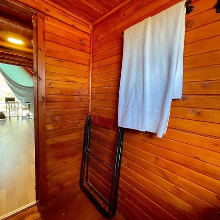 Kamp alanı Bıngıdı Bungalov Ayvalı